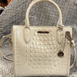 Milky Iridescent Brahmin satchel with shoulder strap. Absolutely beautiful!!